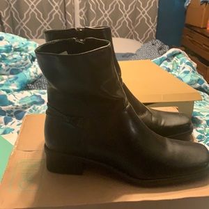 Black ankle boots - worn once